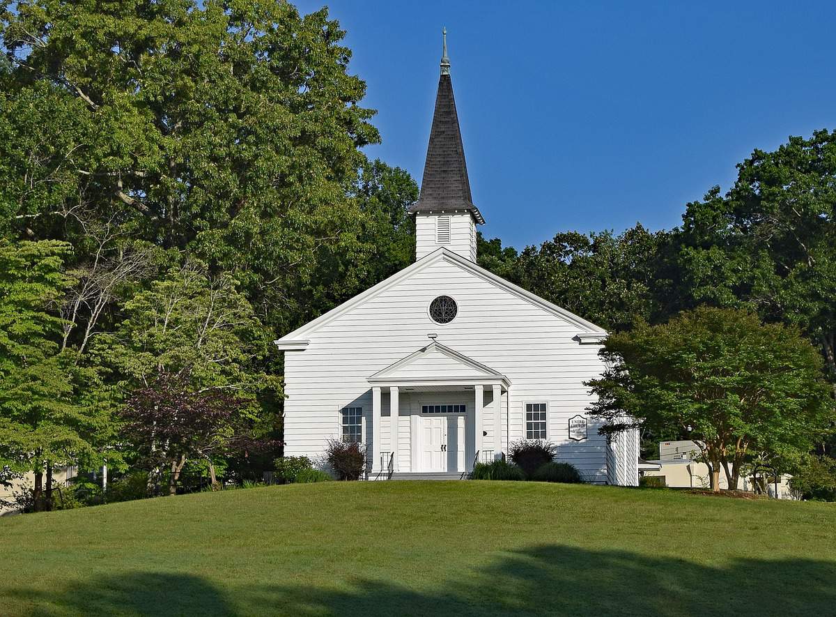 wooden-church-country