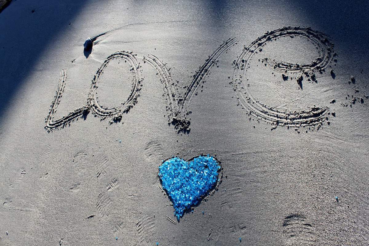 coração azul-areia