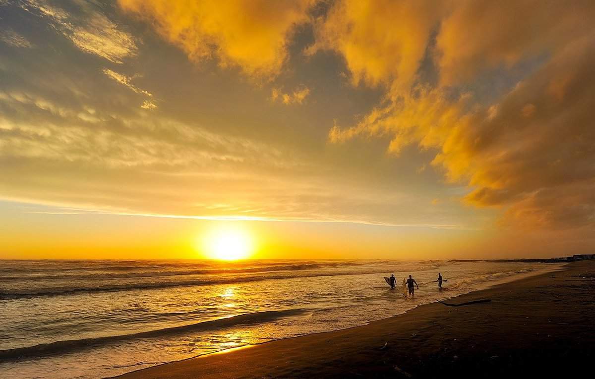 spiaggia-onde-sole