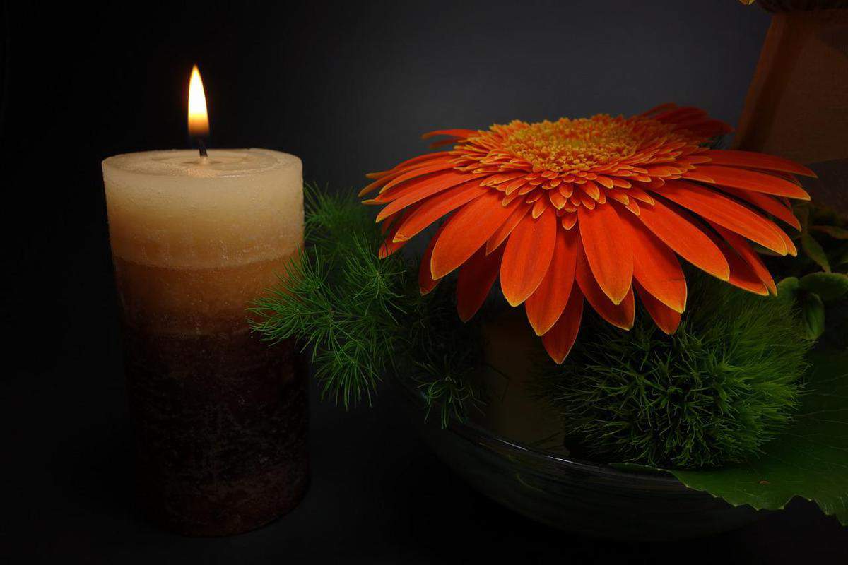 candle-flower-religion