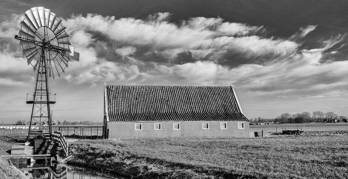 farm-house-field