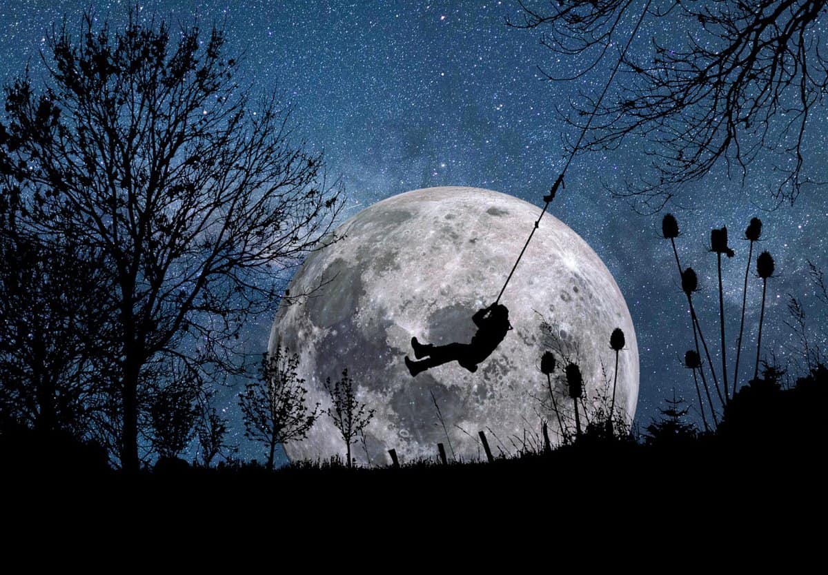 swinging-bench-moon