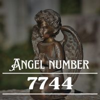 estátua de anjo-7744