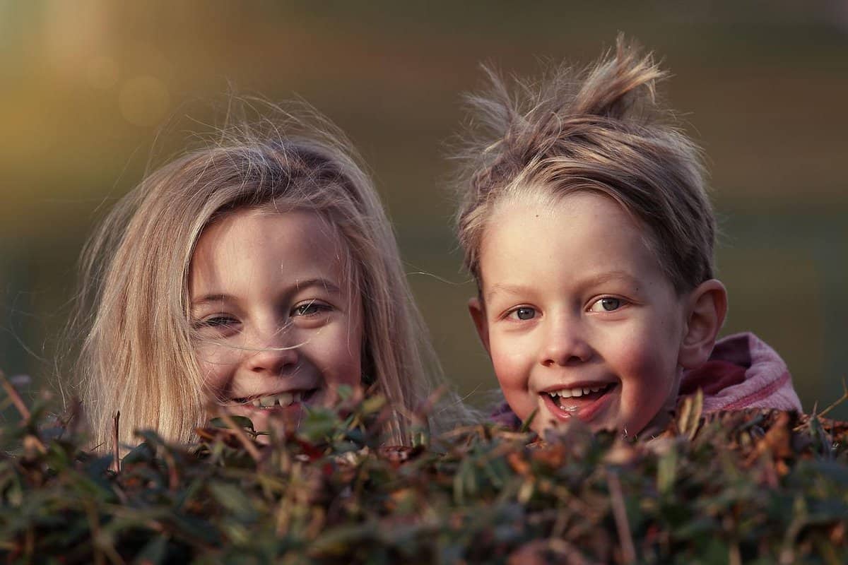 happy-playing-together