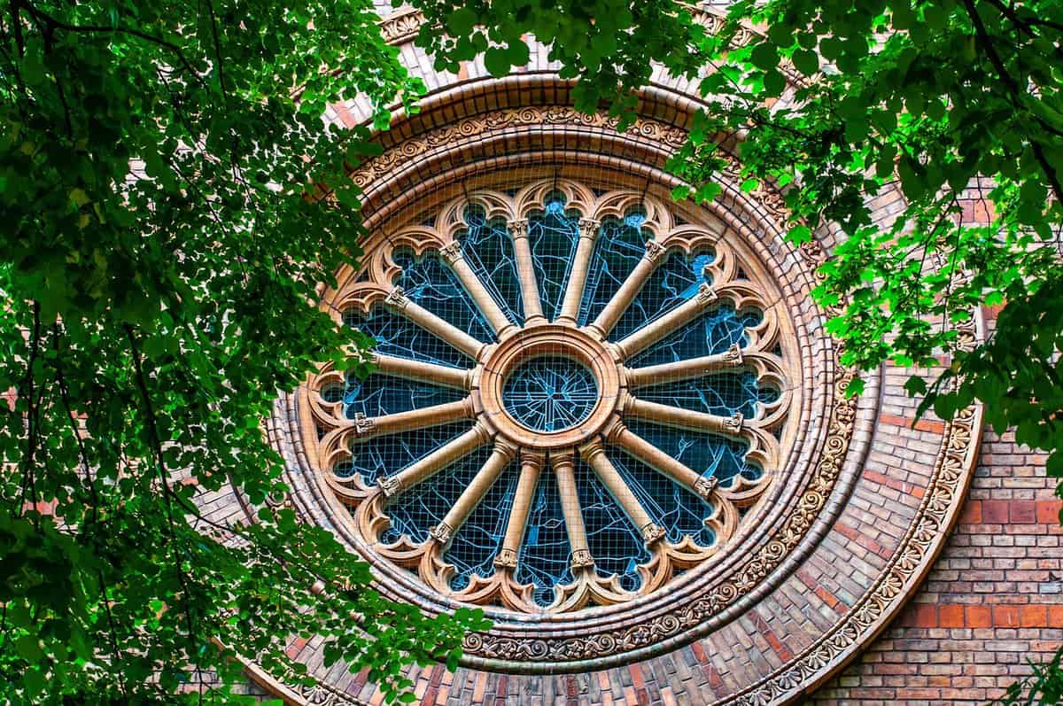 beautiful-old-window