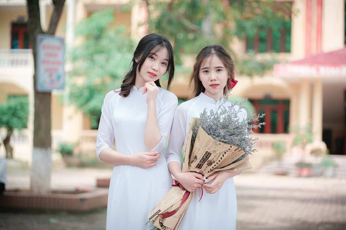 raparigas vietnamitas-flores