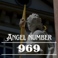 天使雕像-969