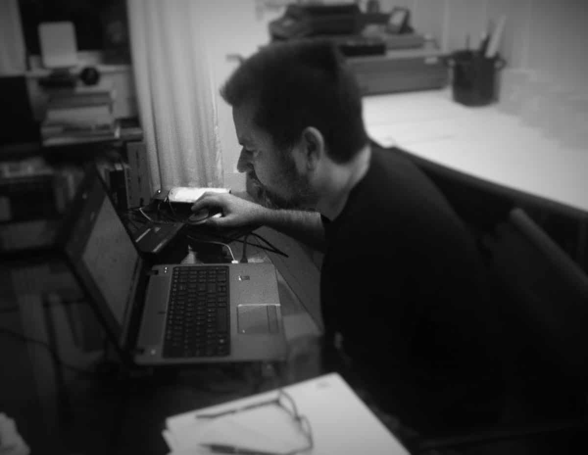 laptop-office-typing