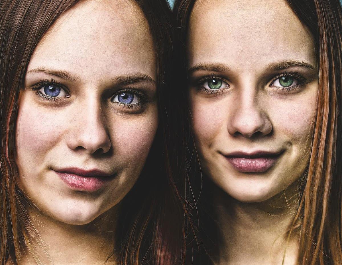 two-girls-photo