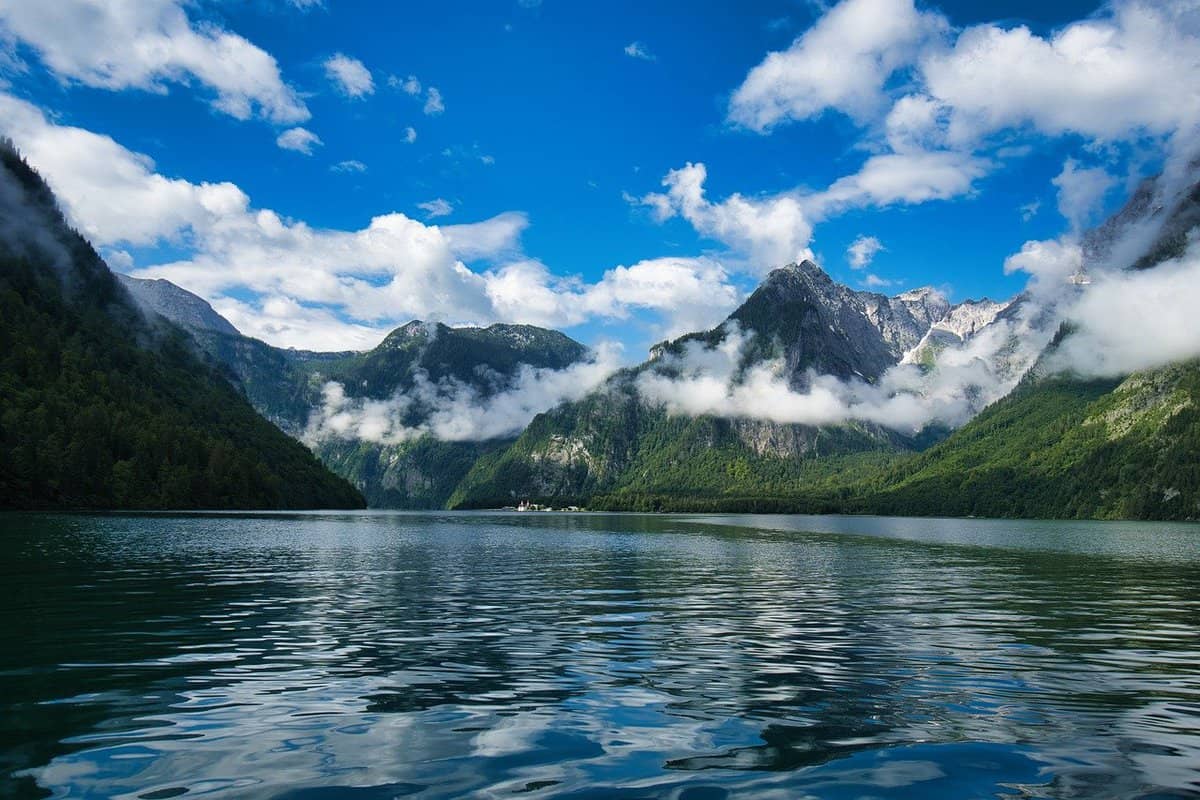 mountains-lake-clouds