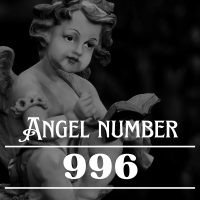 estátua de anjo-996