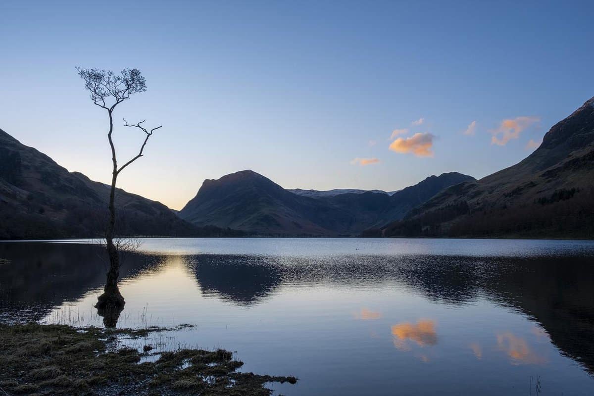 mountains-sky-water