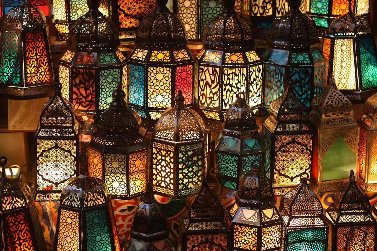 colored-lanterns-gorgeous