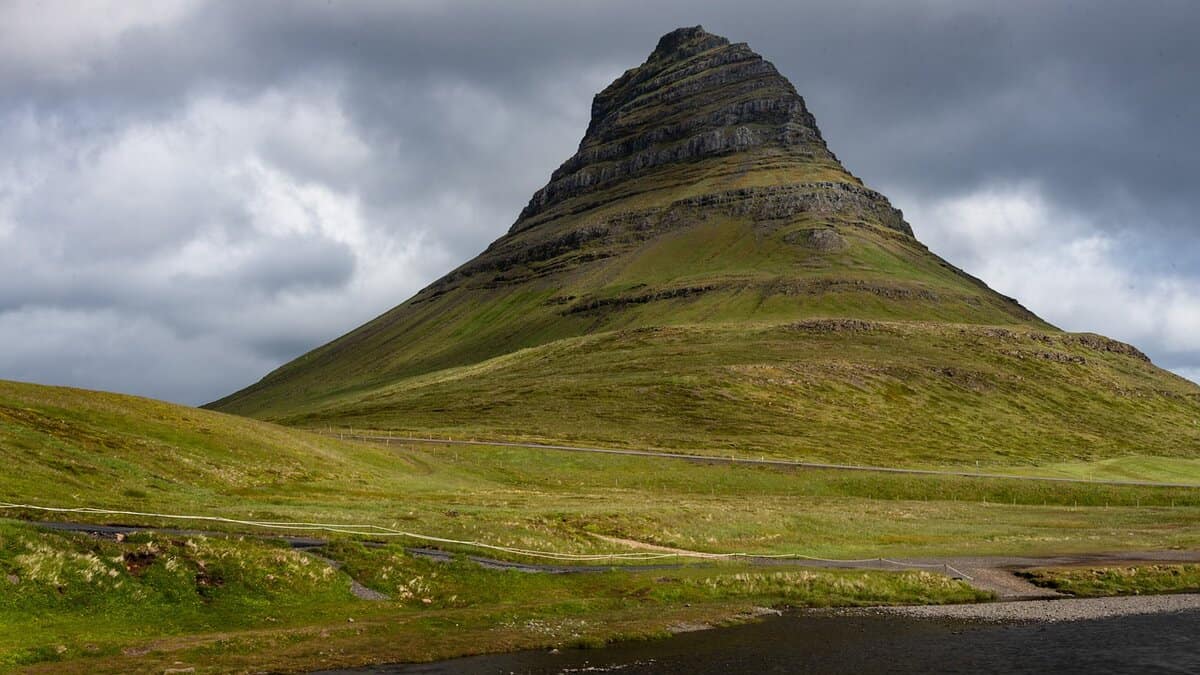 green-beautiful-landscape