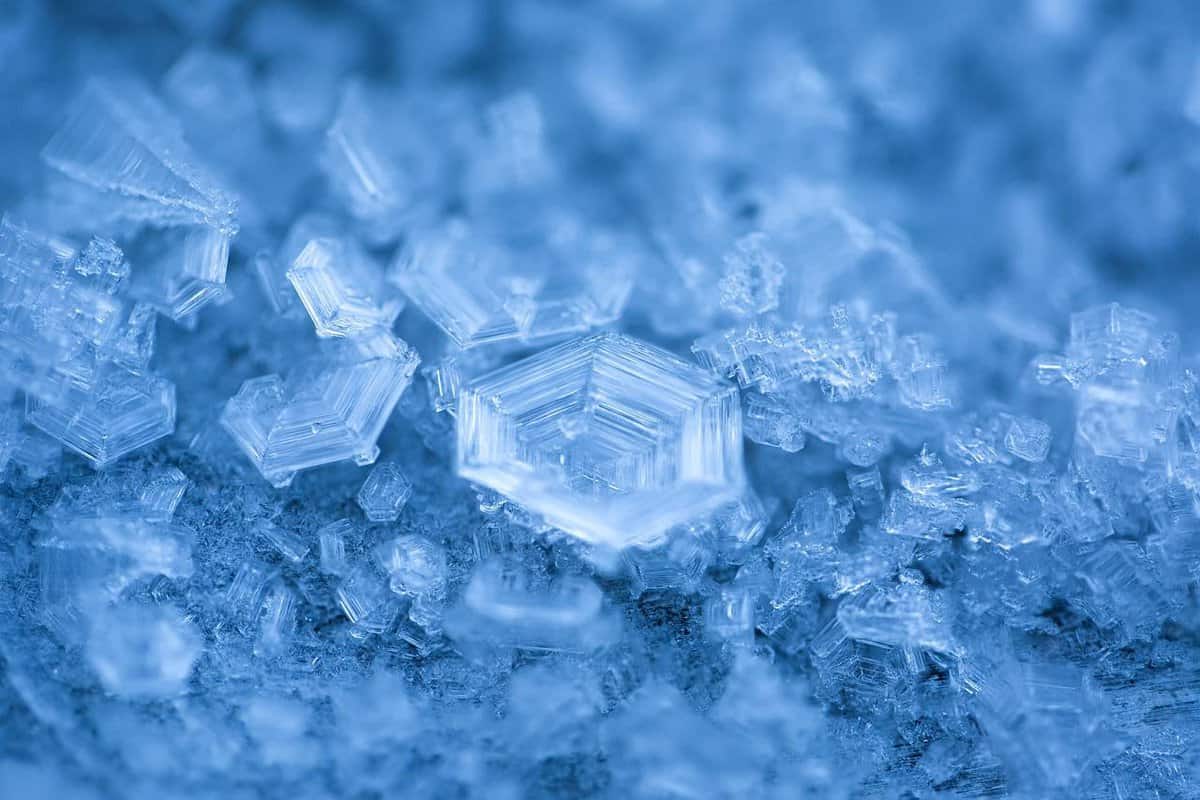 beautiful-blue-crystals