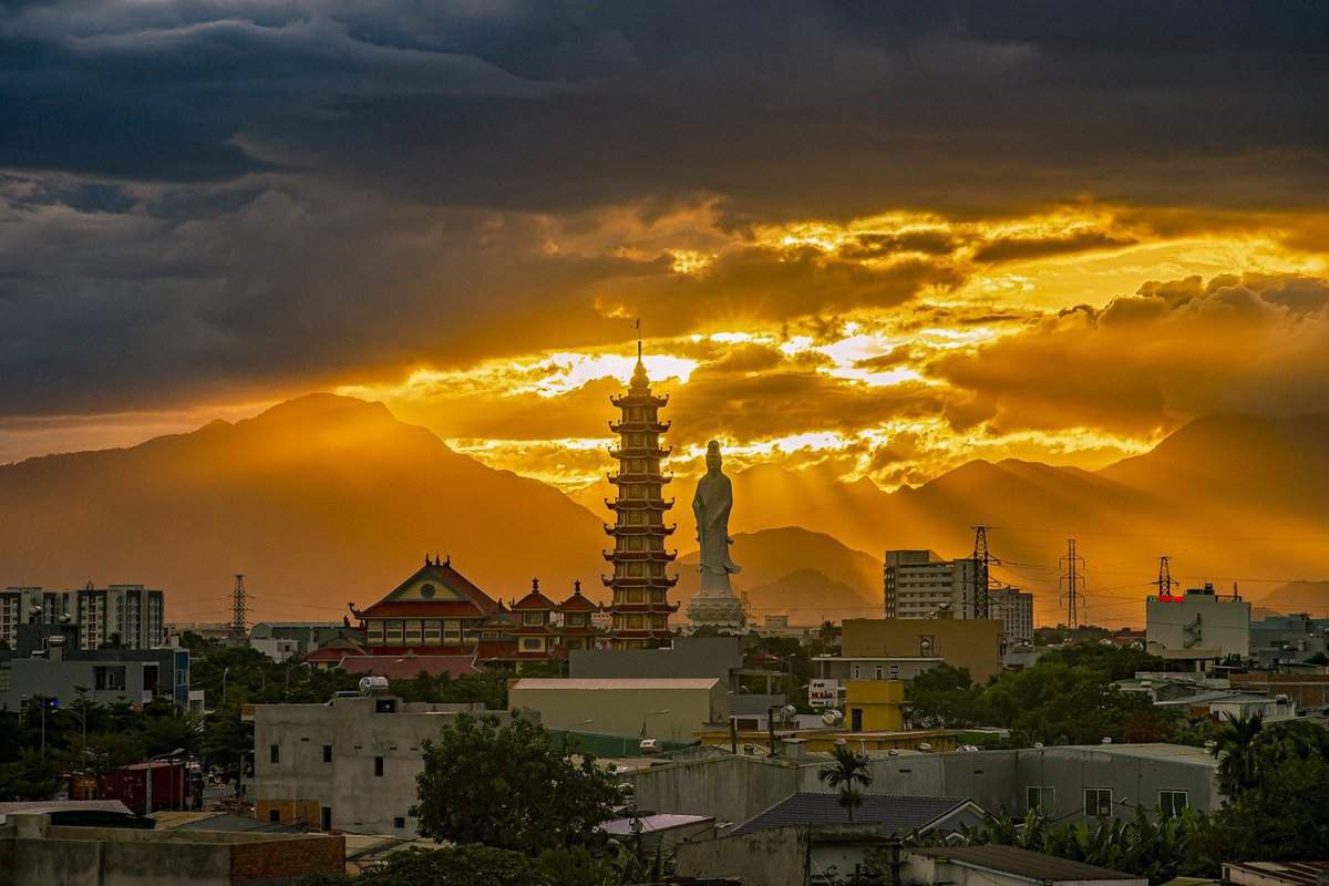 pagoda-buddhist-religion