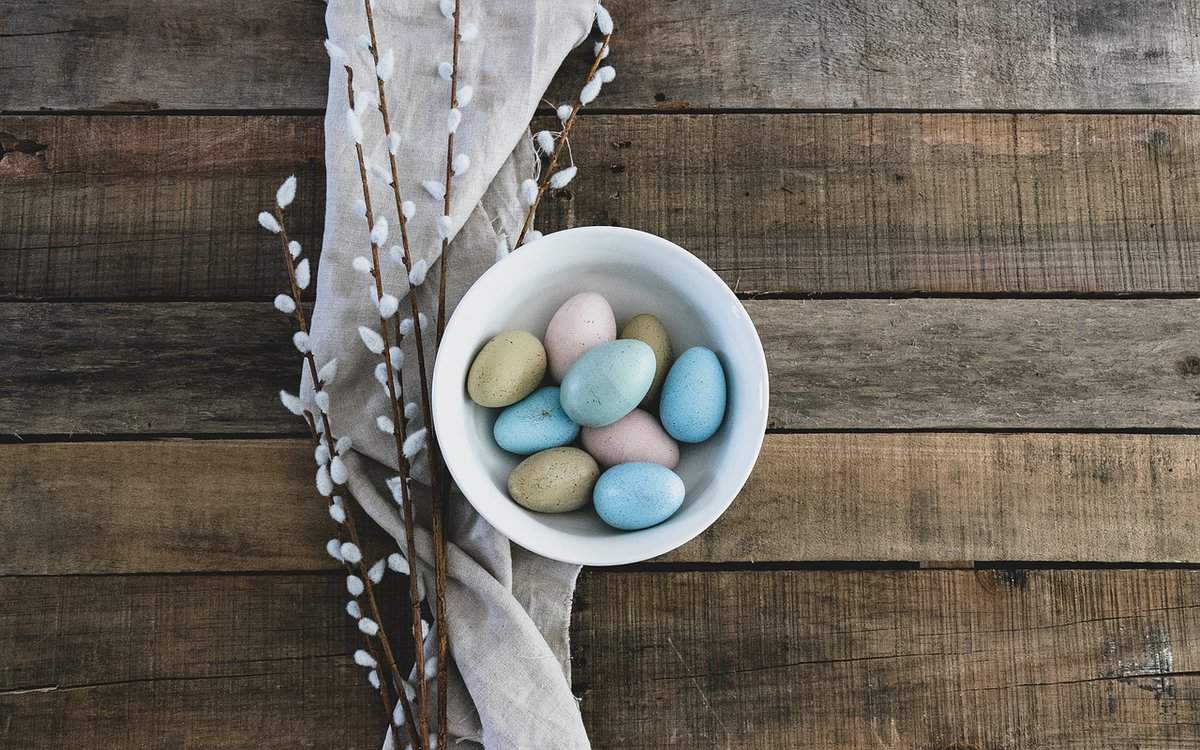 huevos cocidos-mesa