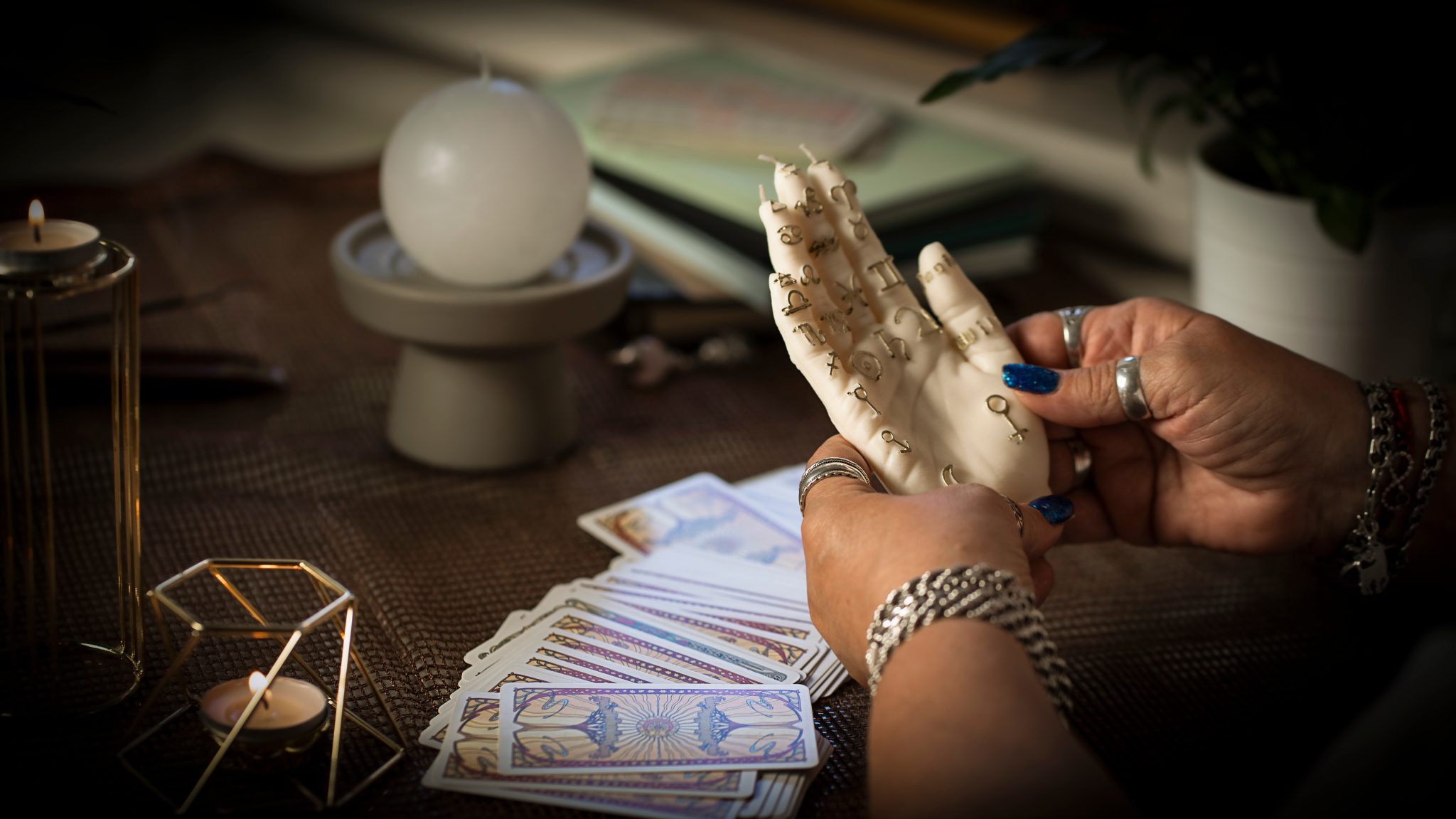 6 Of Pentacles As Feelings