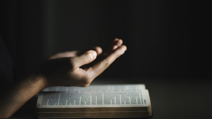 People Who Believe In a Higher Power Have These 10 Traits