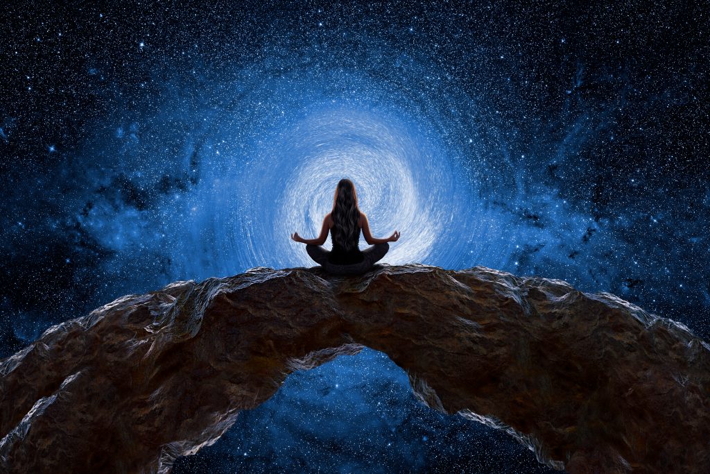 espiritual-mujer-meditación