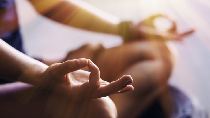 Chakra Mudras: How to Balance the Body and Soul