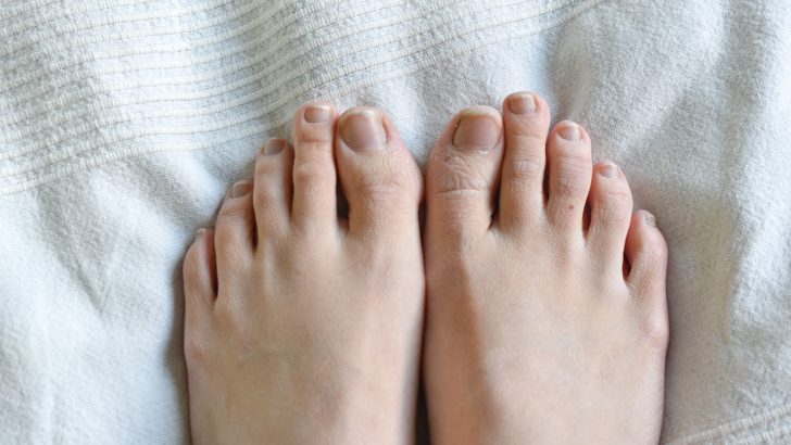 Significado espiritual do dedo do pé de Morton - A magnificência