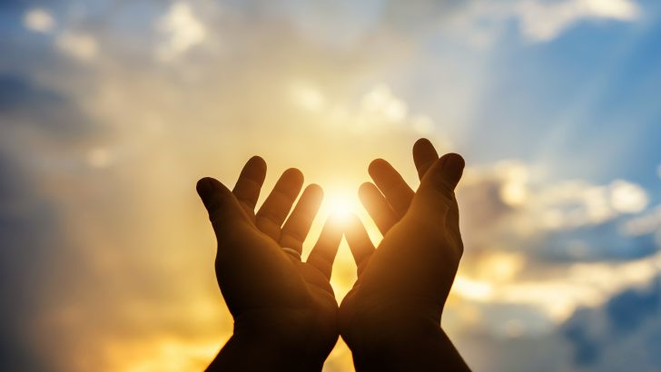 Never Use These 10 Phrases While Praying Or Manifesting