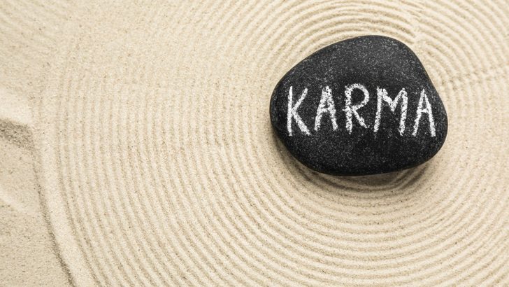 10 Ways to Build Good Karma in Your Daily Life