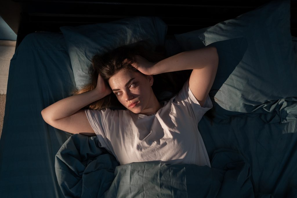 woman-cant-sleep