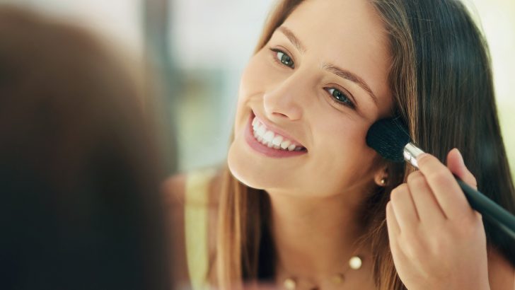 Should You Be Doing Your Makeup Based On Your Venus Sign?