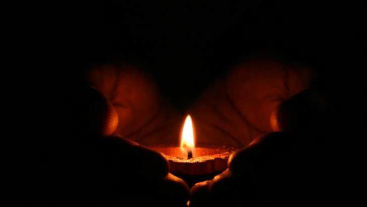 Fire Divination: How To Interpret Candle Flames