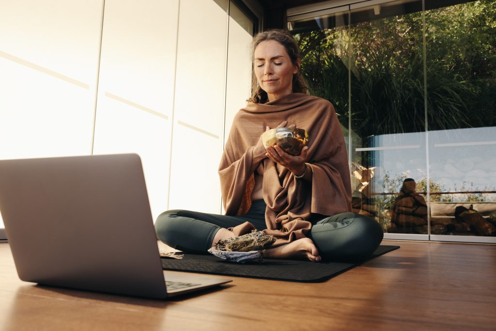 woman-healer-meditation