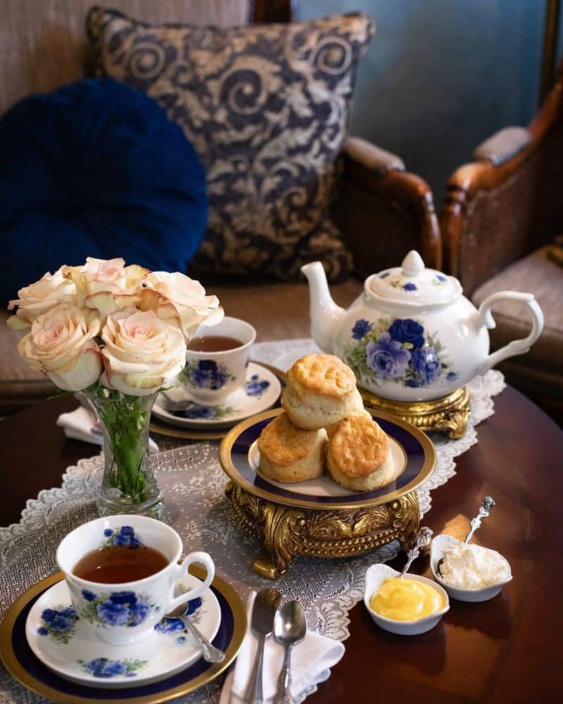 British Afternoon Tea: Pinkies Up!