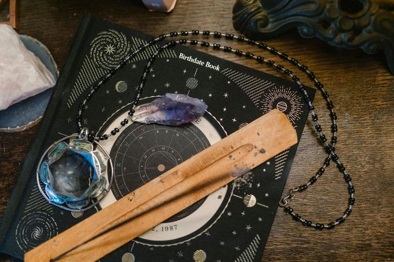 Moon Sign: Your Emotional Backstage Pass