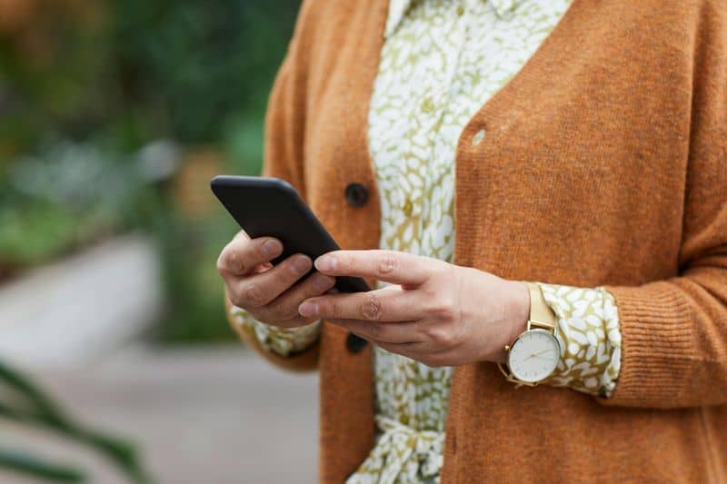 Avoiding Online Dating