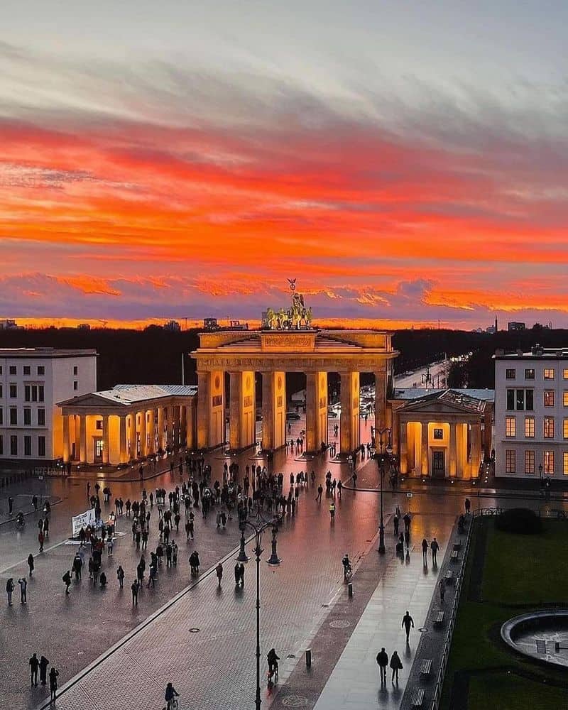 Aquarius: Berlin's Revolutionary Spirit