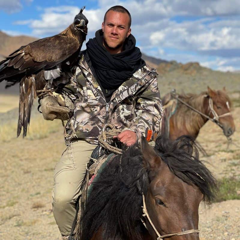 Kazakh Eagle Hunting Partnerships