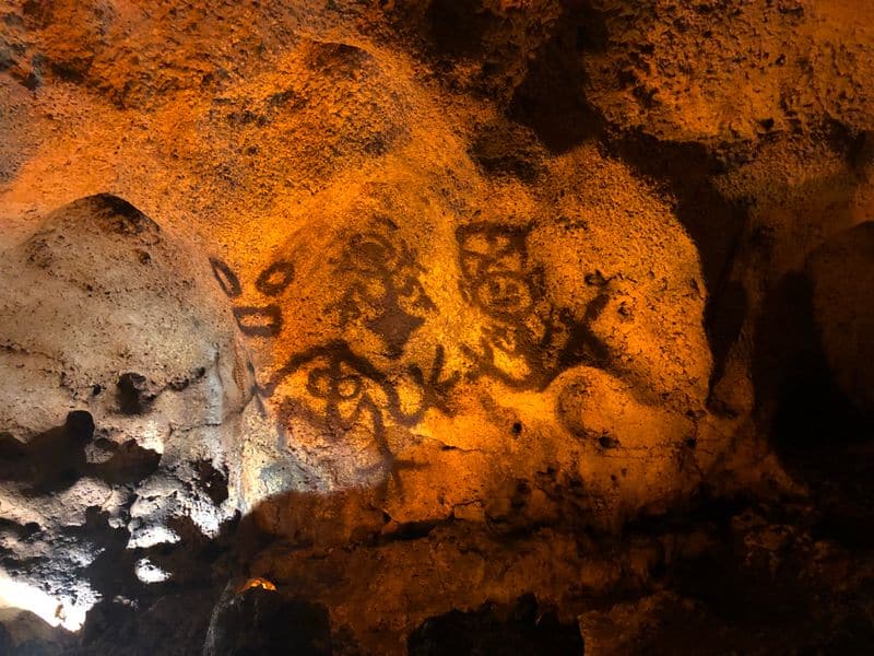 Dominican Republic's Cave-Dwelling Celebration