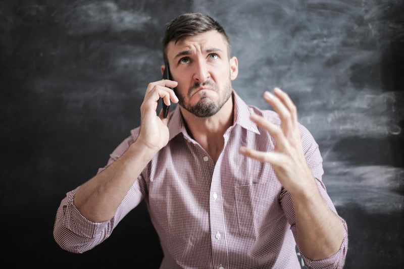 Stress Activates Comfort-Seeking Memory Patterns
