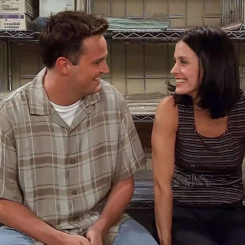 Gemini and Aquarius: Chandler and Monica (Friends)