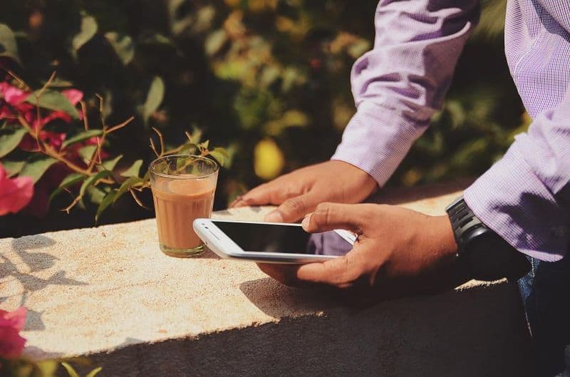 Your Phone Is the Third Wheel on Every Date