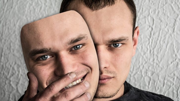 10 Quiet Behaviors of People With Evil Intentions