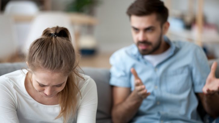 10 Signs Your Husband Is Treating You Badly and You Need to Stop Brushing It Off