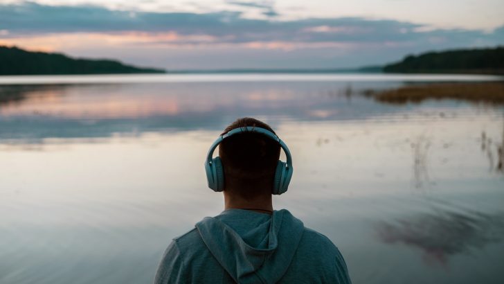 10 Proven Ways to Distance Yourself From Negative People