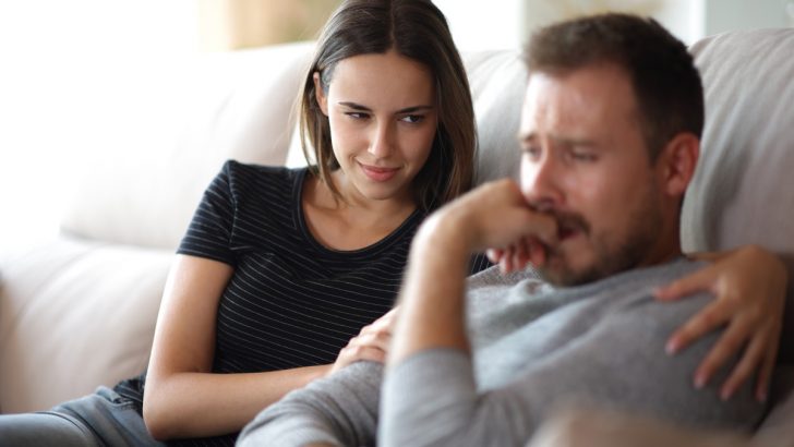 10 Signs of Emotional Manipulation You Need to Watch Out For