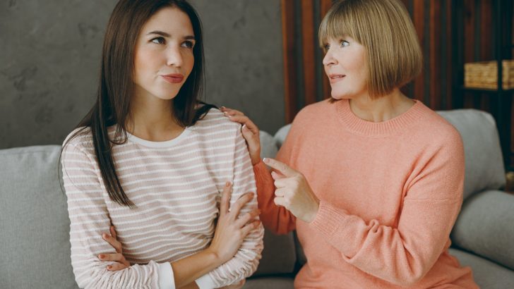 10 Phrases Adult Children Don’t Want to Hear From Their Parents Once They Move Out