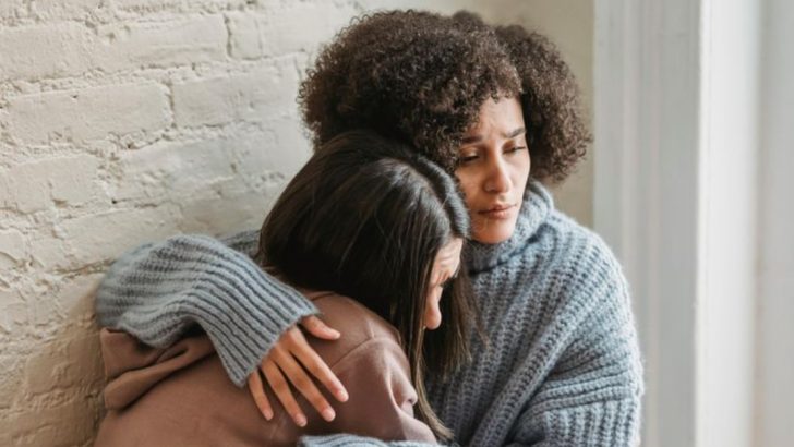 10 Signs You’re the Friend Everyone Goes to But Nobody Checks On