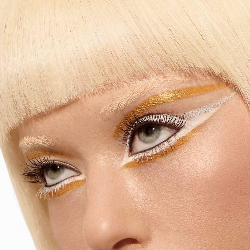 Innovative Aquarius Rising: Futuristic Edge