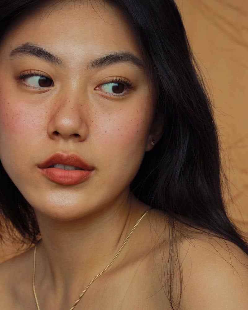 Adventurous Sagittarius Rising: Sun-Kissed Freedom