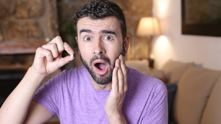 10 Spiritual Dreams about Teeth Falling Out